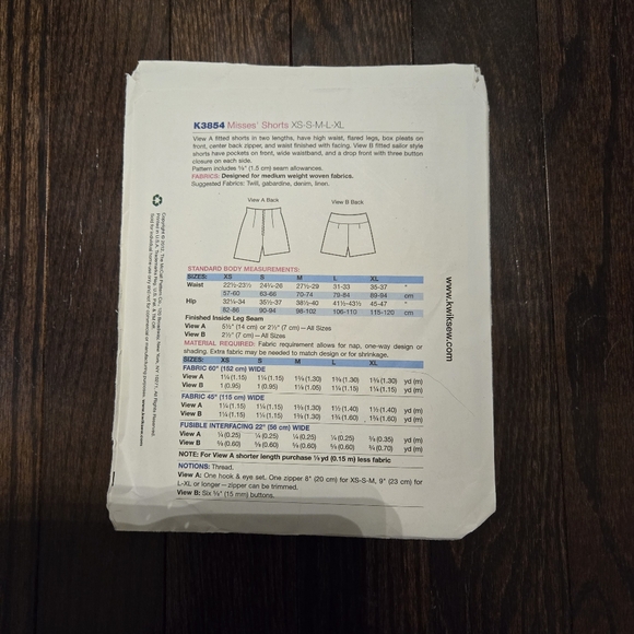 Kwik Sew Shorts size XS to XL - Picture 2 of 5